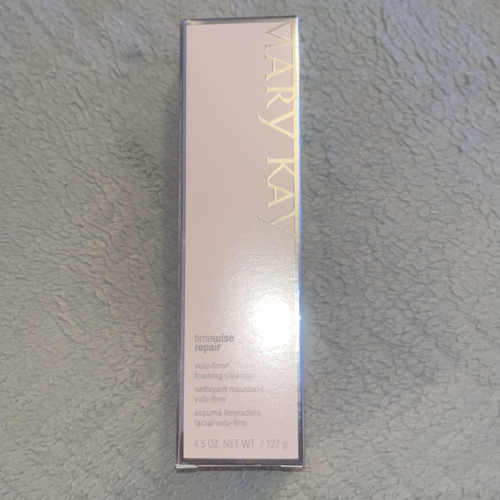Mary Kay timewise repair volu-firm foaming cleanser. NIB